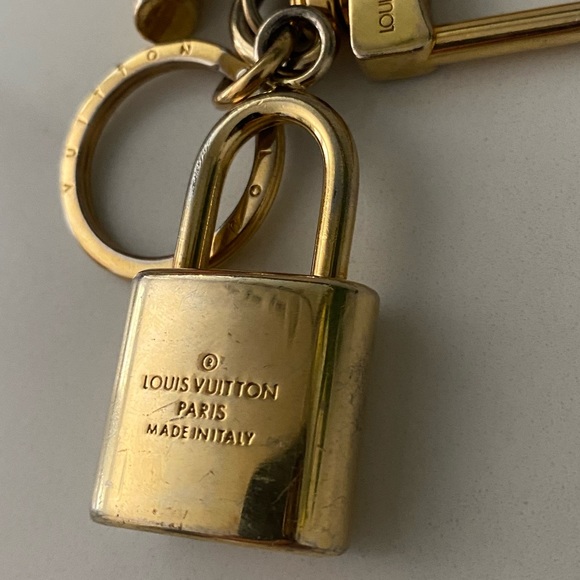 SOLD‼️ Louis Vuitton Kaleido V Padlock Bag Charm/Key Holder - Picture 2 of 9